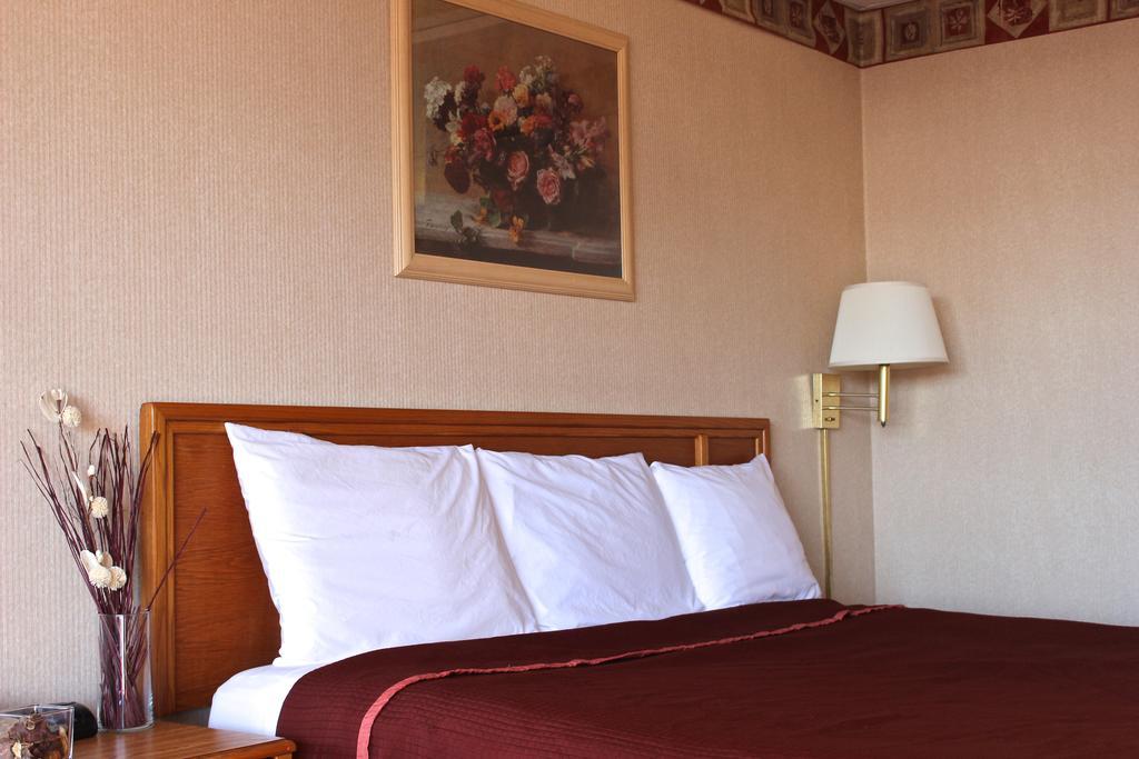 Regency Inn Richmond Dumbarton Extérieur photo