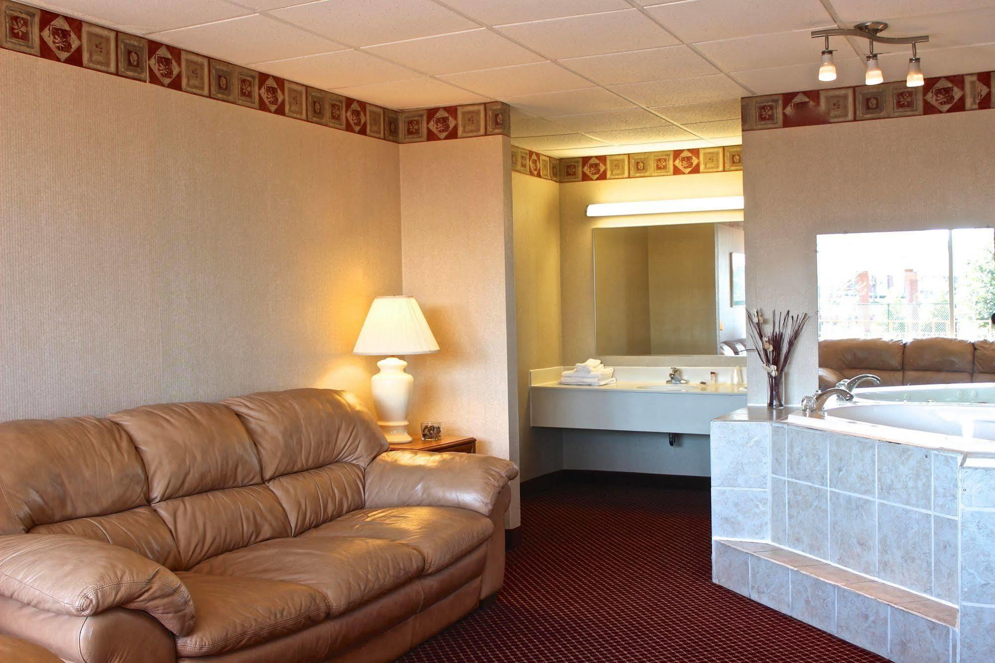 Regency Inn Richmond Dumbarton Extérieur photo